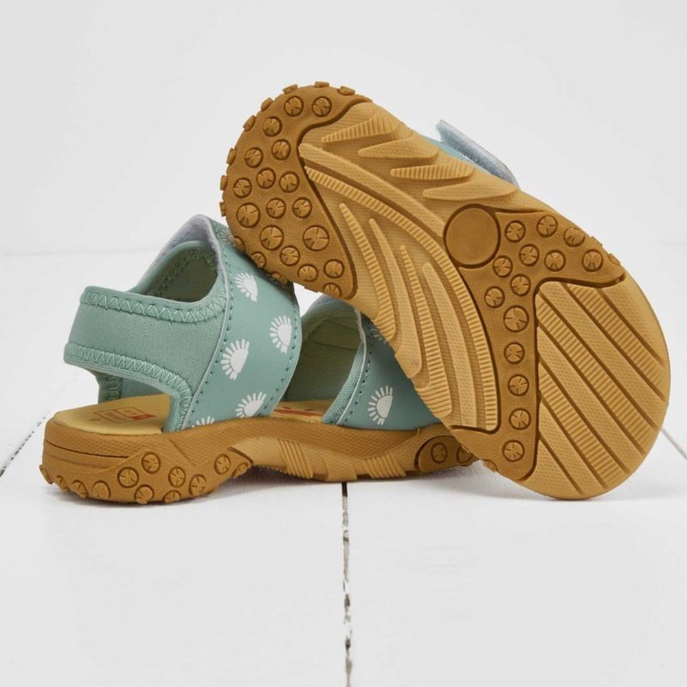 Grass & Air Colour Change Sandals - Pistachio 